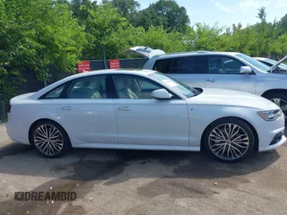 2017 Audi A6 Prestige с VIN WAUH2AFC2HN123427, выставлен на аукционе IAAI как лот 42438025 с пробегом 71 895 миль миль и . История ставок и продаж доступна на DreamBid. Изображение 13.