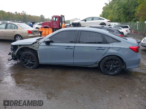 2024 Honda Civic Si z VIN 2HGFE1E52RH471891, wystawiony jako IAAI lot #40477222 z przebiegiem 23 170 mil mil oraz . Historia ofert i sprzedaży dostępna na DreamBid. Obrazek 14.