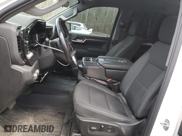 2022 GMC Sierra 1500 with VIN 1GTVUBETXNZ511808, listed as a Copart auction lot 82582724 with 81,748 mi miles and Salvage Title. Bid and sale history available at DreamBid. Image 7.