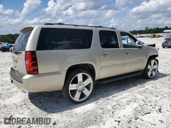 2013 Chevrolet Suburban LT z VIN 1GNSCJE06DR290395, wystawiony jako Copart lot #61279575 z przebiegiem 250 302 mil mil oraz Szkoda całkowita • Salvage title. Historia ofert i sprzedaży dostępna na DreamBid. Obrazek 3.