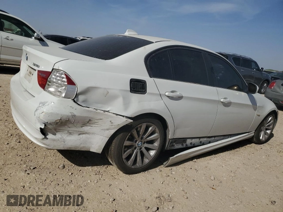 2011 BMW 3 Series 328i with VIN WBAPH7C57BE131212, listed as a Copart auction lot 49645615 with 162,798 mi miles and Salvage Title. Bid and sale history available at DreamBid. Image 3.
