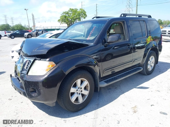2011 Nissan Pathfinder SV with VIN 5N1AR1NN7BC610415, listed as a IAAI auction lot 41931099 with 183,765 mi miles. Bid and sale history available at carsss.com. Image 2.