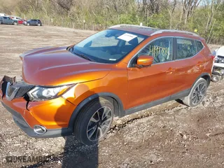 2017 Nissan Rogue Sport S with VIN JN1BJ1CP9HW016617, listed as a IAAI auction lot 41997886 with 97,431 mi miles. Bid and sale history available at carsss.com. Image 17.
