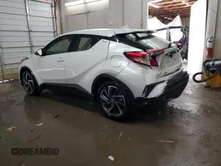 2020 Toyota C-HR LE with VIN JTNKHMBX4L1083011, listed as a Copart auction lot 51684435 with 43,490 mi miles and Salvage Title. Bid and sale history available at carsss.com. Image 2.