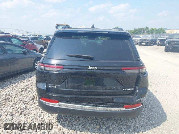 2024 Jeep Grand Cherokee Limited z VIN 1C4RJHBG9RC162492, wystawiony jako IAAI lot #42424937 z przebiegiem 5 939 mil mil oraz . Historia ofert i sprzedaży dostępna na DreamBid. Obrazek 17.