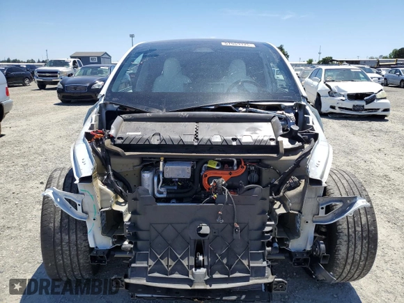 2024 Tesla Model Y Long Range with VIN 7SAYGDEE4RF054753, listed as a Copart auction lot 57989375 with 21,394 mi miles and Salvage title. Bid and sale history available at DreamBid. Image 5.