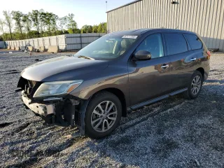2015 Nissan Pathfinder Platinum with VIN 5N1AR2MN4FC643451, listed as a Copart auction lot 52177755 with 151,173 mi miles and Salvage Title. Bid and sale history available at DreamBid. Image 1.