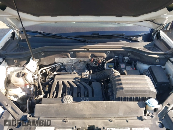 2018 Volkswagen Atlas SEL с VIN 1V2MR2CA8JC502440, выставлен на аукционе IAAI как лот 41753674 с пробегом 142 184 миль миль и . История ставок и продаж доступна на DreamBid. Изображение 10.