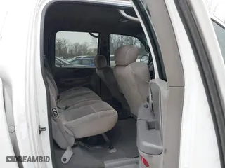 2001 Ford F-150 SuperCrew XLT with VIN 1FTRW07L61KB49220, listed as a IAAI auction lot 41826223 with 281,547 mi miles. Bid and sale history available at carsss.com. Image 8.