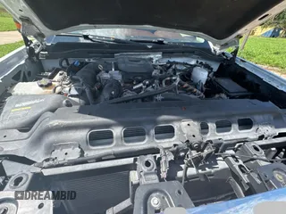 2016 GMC Sierra 2500HD Denali z VIN 1GT12UE84GF183401, wystawiony jako Copart lot #60241455 z przebiegiem 163 535 mil mil oraz Szkoda całkowita • Salvage title. Historia ofert i sprzedaży dostępna na DreamBid. Obrazek 7.