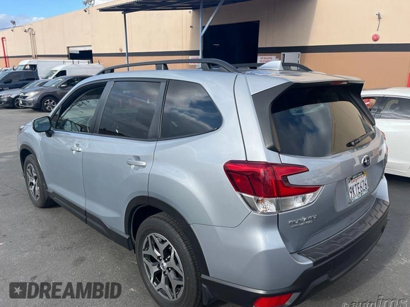 2023 Subaru Forester Premium z VIN JF2SKAEC1PH537355, wystawiony jako IAAI lot #42433904 z przebiegiem 23 984 mil mil oraz . Historia ofert i sprzedaży dostępna na DreamBid. Obrazek 8.