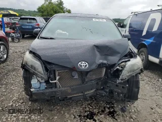 2015 Toyota Sienna SE with VIN 5TDXK3DC6FS689563, listed as a Copart auction lot 60798185 with 170,128 mi miles and Salvage title. Bid and sale history available at DreamBid. Image 5.