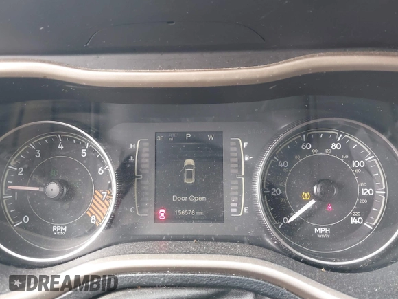 2014 Jeep Cherokee Latitude with VIN 1C4PJMCS2EW175306, listed as a IAAI auction lot 41620115 with 156,578 mi miles and . Bid and sale history available at carsss.com. Image 7.
