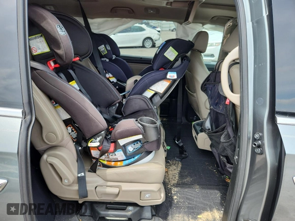 2019 Honda Odyssey Elite z VIN 5FNRL6H92KB026530, wystawiony jako Copart lot #58781465 z przebiegiem 105 878 mil mil oraz Szkoda całkowita • Salvage title. Historia ofert i sprzedaży dostępna na DreamBid. Obrazek 11.