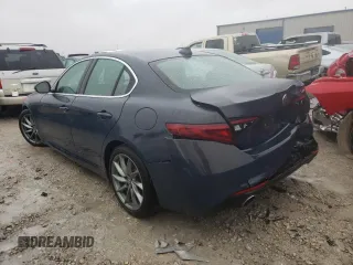 2019 Alfa Romeo Giulia Sport with VIN ZARFAMAN9K7599991, listed as a Copart auction lot 39895253 with 27,976 mi miles. Bid and sale history available at carsss.com. Image 2.