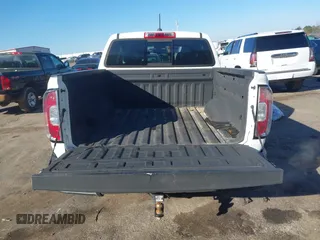2019 GMC Canyon 4WD SLT with VIN 1GTG6DEN8K1109070, listed as a IAAI auction lot 41394345 with 67,357 mi miles. Bid and sale history available at carsss.com. Image 17.