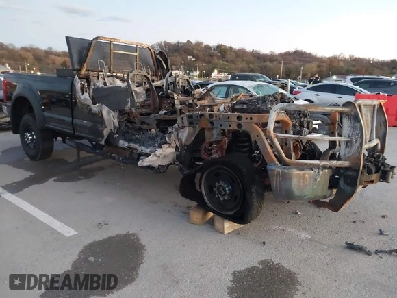 2019 Ford F-350 with VIN 1FT7X3BT8KEF10329, listed as a IAAI auction lot 40903813 with Not Provided miles and . Bid and sale history available at DreamBid. Image 1.