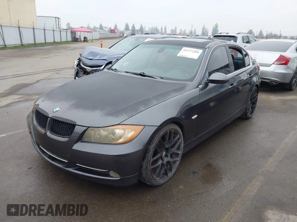 2007 BMW 3 Series 335i with VIN WBAVB73527PA87305, listed as a IAAI auction lot 41277204 with 107,699 mi miles. Bid and sale history available at carsss.com. Image 2.