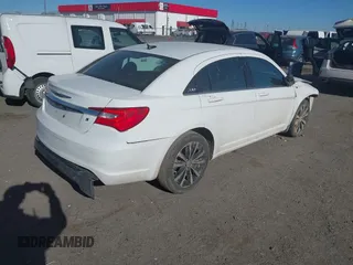 2011 Chrysler 200 S with VIN 1C3BC8FG3BN598176, listed as a IAAI auction lot 41869108 with 186,793 mi miles. Bid and sale history available at carsss.com. Image 4.