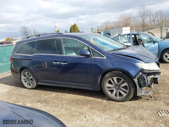 2014 Honda Odyssey Touring with VIN 5FNRL5H95EB048617, listed as a IAAI auction lot 41735376 with NaN miles. Bid and sale history available at carsss.com. Image 13.