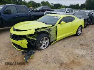 2020 Chevrolet Camaro 1LT with VIN 1G1FA1RX0L0113053, listed as a Copart auction lot 69784674 with 35,664 mi miles and Salvage Title. Bid and sale history available at carsss.com. Image 1.