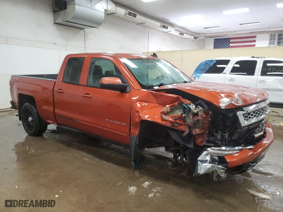 2015 Chevrolet Silverado 1500 LT with VIN 1GCVKREC2FZ209414, listed as a Copart auction lot 45033215 with 93,185 mi miles and Clean Title. Bid and sale history available at carsss.com. Image 4.