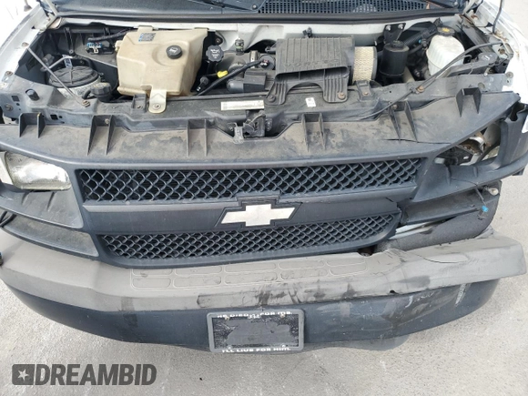 2003 Chevrolet Express Cargo with VIN 1GCGG25V331109643, listed as a Copart auction lot 44367485 with 112,700 mi miles and Salvage Title. Bid and sale history available at DreamBid. Image 12.