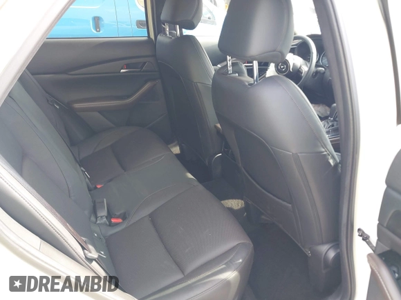 2024 Mazda CX-30 Premium z VIN 3MVDMBDY7RM706554, wystawiony jako IAAI lot #42322863 z przebiegiem 2817 mil mil oraz . Historia ofert i sprzedaży dostępna na DreamBid. Obrazek 8.