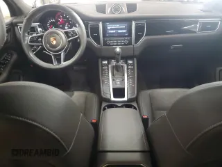2017 Porsche Macan with VIN WP1AA2A5XHLB83939, listed as a Copart auction lot 58492535 with 26,673 mi miles and Salvage title. Bid and sale history available at DreamBid. Image 8.