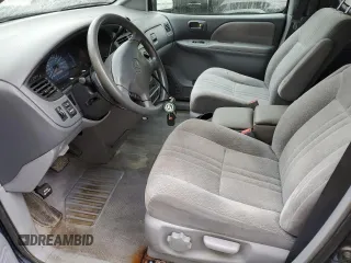 2003 Toyota Sienna CE with VIN 4T3ZF19C73U552152, listed as a Copart auction lot 84008434 with 150,744 mi miles and Non Repairable. Bid and sale history available at carsss.com. Image 7.