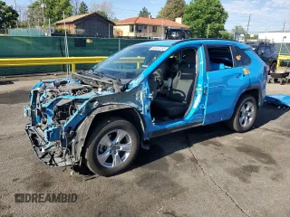 2019 Toyota RAV4 XLE with VIN 2T3P1RFV6KC055202, listed as a Copart auction lot 60446185 with 147,111 mi miles and Salvage title. Bid and sale history available at DreamBid. Image 1.