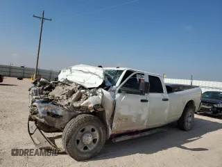 2022 Ram 2500 Tradesman z VIN 3C6UR5HL0NG318083, wystawiony jako Copart lot #65459684 z przebiegiem Nie podano mil oraz Szkoda całkowita • Salvage title. Historia ofert i sprzedaży dostępna na DreamBid. Obrazek 1.