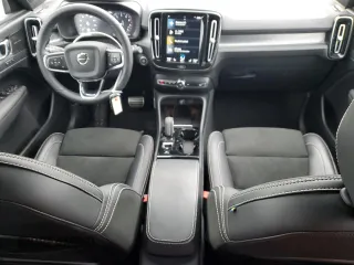 2022 Volvo XC40 R-Design с VIN YV4162UM3N2647058, выставлен на аукционе Copart как лот 53968175 с пробегом 31 218 миль миль и Списание • Salvage title. История ставок и продаж доступна на DreamBid. Изображение 8.