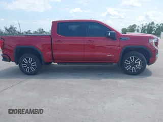2021 GMC Sierra 1500 AT4 with VIN 1GTP9EEL0MZ284638, listed as a IAAI auction lot 40179412 with 117,272 mi miles. Bid and sale history available at carsss.com. Image 13.