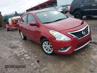 2017 Nissan Versa SV z VIN 3N1CN7AP5HL801429, wystawiony jako IAAI lot #41432934 z przebiegiem 82 044 mil mil oraz . Historia ofert i sprzedaży dostępna na DreamBid. Obrazek 1.