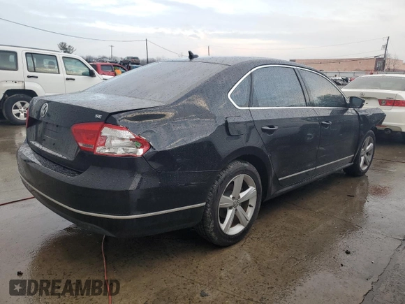 2013 Volkswagen Passat SE w/Sunroof & Nav with VIN 1VWBP7A36DC127911, listed as a Copart auction lot 83520534 with 71,814 mi miles and Salvage Title. Bid and sale history available at carsss.com. Image 3.