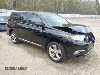 2013 Toyota Highlander Limited z VIN 5TDYK3EH8DS110228, wystawiony jako IAAI lot #41953500 z przebiegiem 80 420 mil mil oraz . Historia ofert i sprzedaży dostępna na DreamBid. Obrazek 1.
