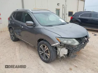 2017 Nissan Rogue SV с VIN 5N1AT2MT0HC889383, выставлен на аукционе IAAI как лот 42073498 с пробегом 319 134 миль миль и . История ставок и продаж доступна на DreamBid. Изображение 1.