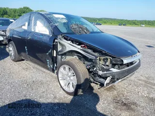 2024 Tesla Model Y с VIN 7SAYGDED7RF011175, выставлен на аукционе IAAI как лот 41366276 с пробегом 9 317 миль миль и . История ставок и продаж доступна на DreamBid. Изображение 1.