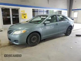 2010 Toyota Camry z VIN 4T4BF3EK2AR018482, wystawiony jako Copart lot #58401965 z przebiegiem 251 005 mil mil oraz Szkoda całkowita • Salvage title. Historia ofert i sprzedaży dostępna na DreamBid. Obrazek 1.