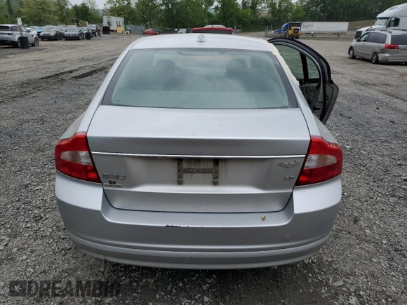 2007 Volvo S80 I6 z VIN YV1AS982771021144, wystawiony jako Copart lot #57314455 z przebiegiem 131 735 mil mil oraz Szkody całkowita. Historia ofert i sprzedaży dostępna na DreamBid. Obrazek 7.