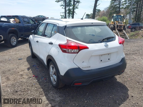 2019 Nissan Kicks SR with VIN 3N1CP5CU3KL500277, listed as a IAAI auction lot 42087570 with 159,195 mi miles. Bid and sale history available at carsss.com. Image 3.