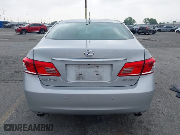 2010 Lexus ES 330 z VIN JTHBK1EG9A2386744, wystawiony jako IAAI lot #42378931 z przebiegiem 156 822 mil mil oraz . Historia ofert i sprzedaży dostępna na DreamBid. Obrazek 16.
