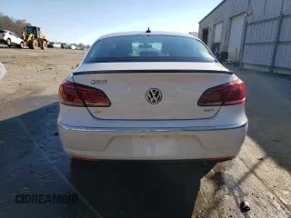 2014 Volkswagen CC Sport with VIN WVWBN7AN4EE525005, listed as a Copart auction lot 41372125 with 104,646 mi miles and Salvage Title. Bid and sale history available at carsss.com. Image 6.