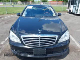 2008 Mercedes-Benz S 5.5L V8 with VIN WDDNG86X58A185159, listed as a IAAI auction lot 42221426 with 186,516 mi miles. Bid and sale history available at carsss.com. Image 6.