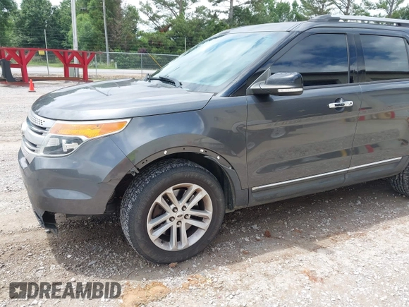2015 Ford Explorer XLT with VIN 1FM5K7D87FGC58147, listed as a IAAI auction lot 42266992 with 164,195 mi miles and . Bid and sale history available at DreamBid. Image 6.
