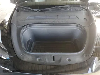 2023 Tesla Model Y Long Range with VIN 7SAYGDEE3PF938230, listed as a Copart auction lot 47883385 with 28,461 mi miles and Salvage Title. Bid and sale history available at carsss.com. Image 13.