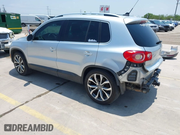 2010 Volkswagen Tiguan S with VIN WVGAV7AX6AW510843, listed as a IAAI auction lot 42345658 with 126,313 mi miles and . Bid and sale history available at DreamBid. Image 3.