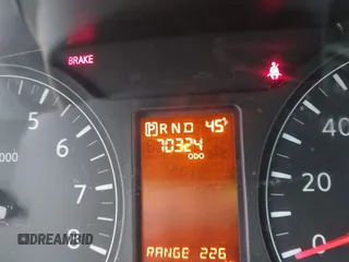 2021 Nissan NV Cargo SV z VIN 1N6BF0LY8MN803945, wystawiony jako IAAI lot #41459255 z przebiegiem 70 324 mil mil oraz . Historia ofert i sprzedaży dostępna na DreamBid. Obrazek 16.