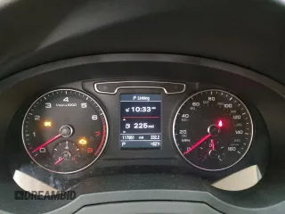 2015 Audi Q3 Premium Plus with VIN WA1EFCFS9FR006974, listed as a Copart auction lot 60036635 with 117,961 mi miles and Clean title. Bid and sale history available at DreamBid. Image 9.